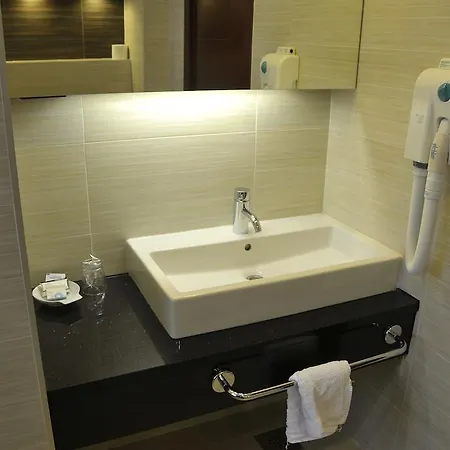 Central Apartment Bed & Breakfast